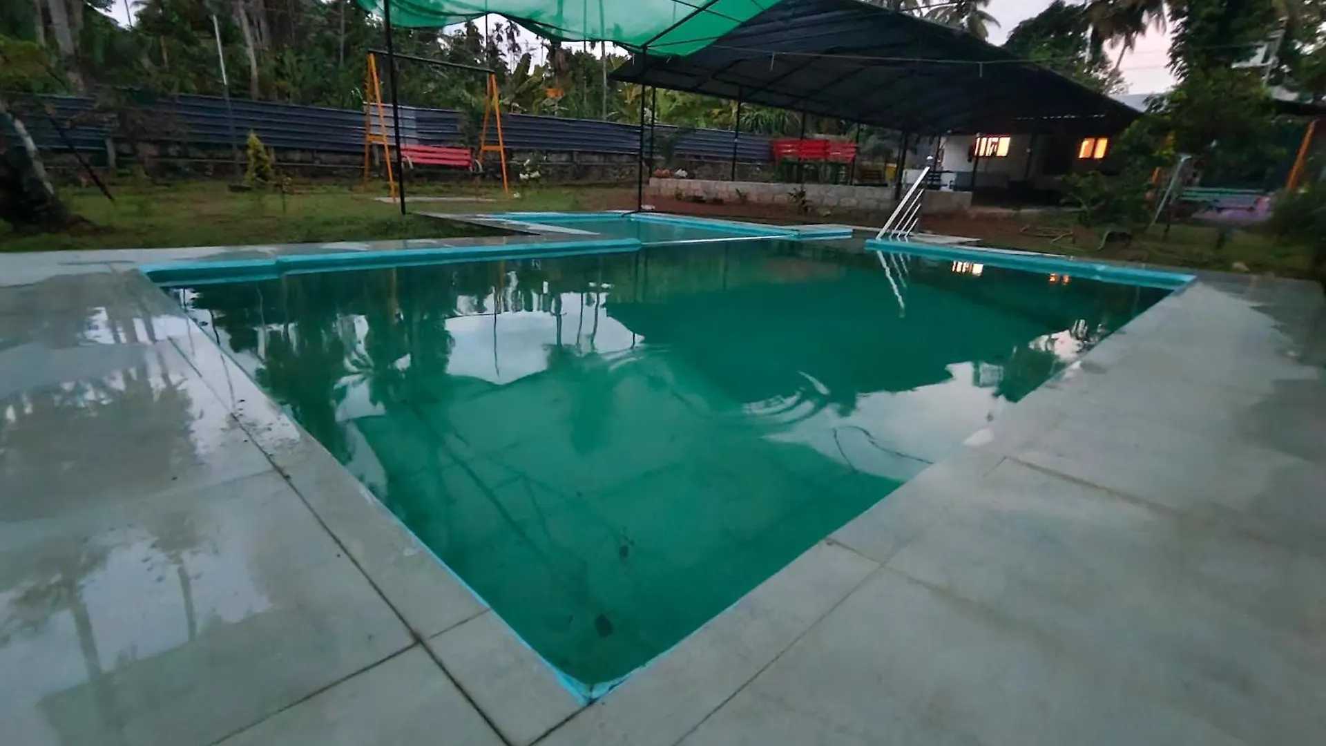 Avian Oasis Homestay Thattakād